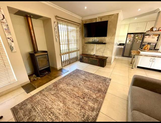 4 BEDROOM HOUSE FOR SALE IN RANT EN DAL